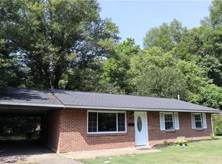 144 Belair Cir, Bellbrook, OH 45305