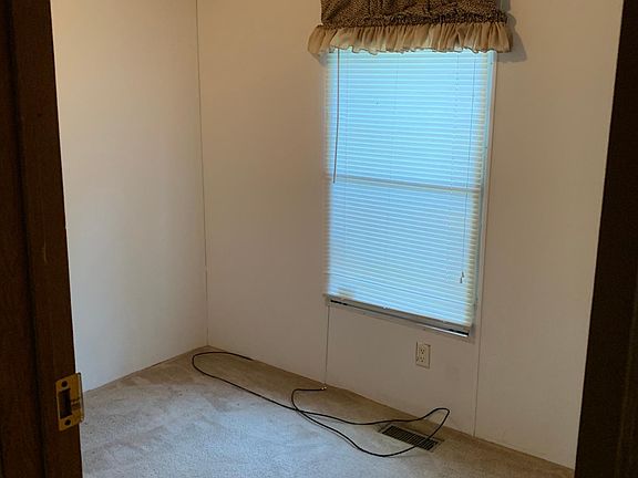 5th image of 19 Electric St