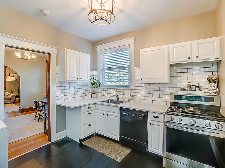 2251 Washington Ave #1 — Photo 1