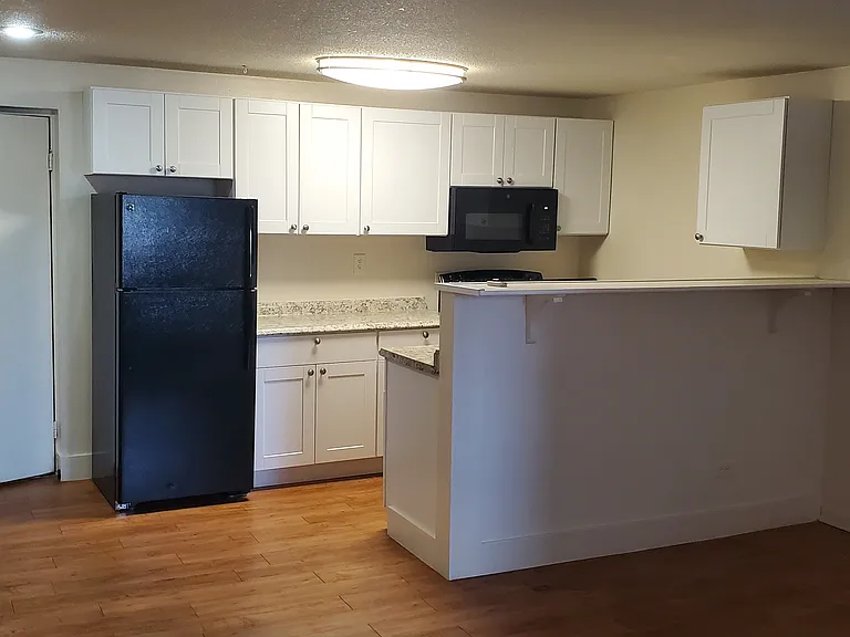 Xavier Landing Apartments — Photo 14