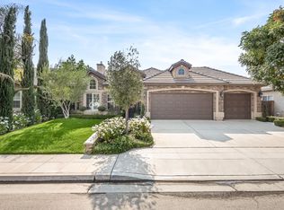 10728 N Bunkerhill Dr, Fresno, CA 93730
