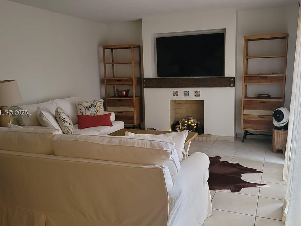 1st image of 1544 Forest Lakes Cir