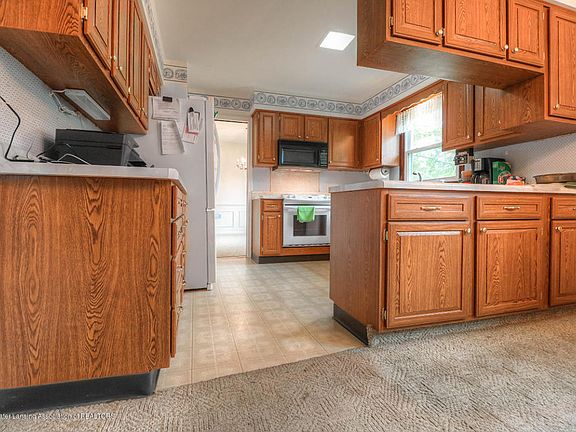 5th image of 2812 Southwood Dr