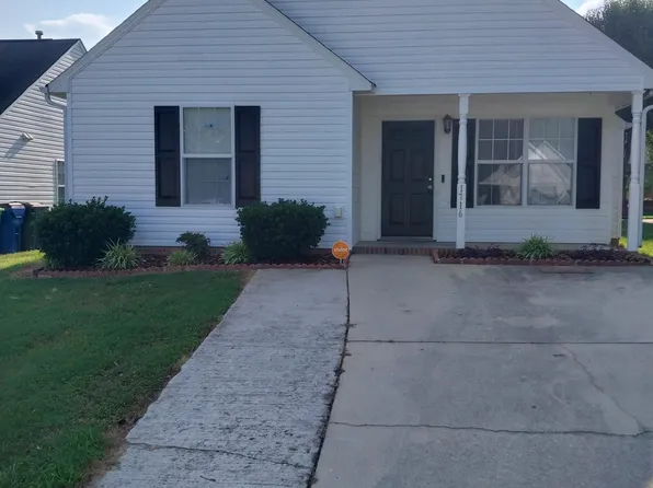1716 Pebble Ridge Dr, Raleigh, NC 27610