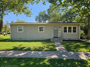 1219 N Vine St, Grand Island, NE 68801