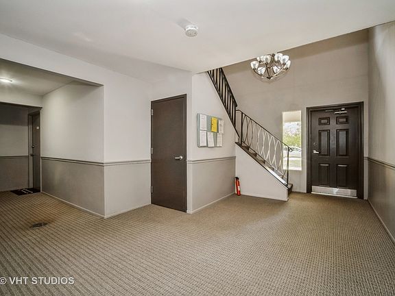 3rd image of 1206 N Dale Ave APT 1H