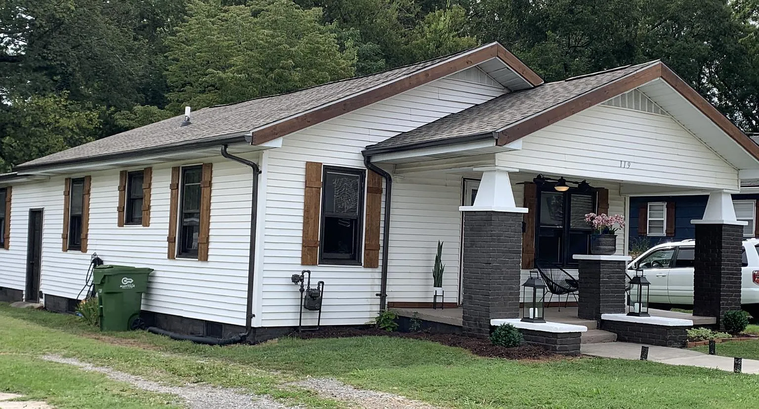 3 bed, 1200 sqft, $1,900 — Photo 2