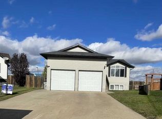 1145 S 25th St, Wainwright, AB T9W 1W4