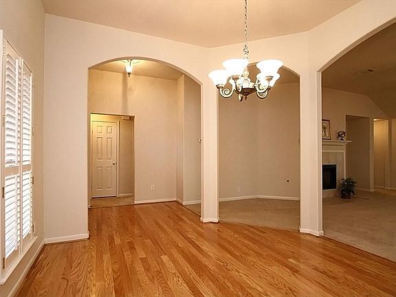 3rd image of 14106 Silver Glade Ln