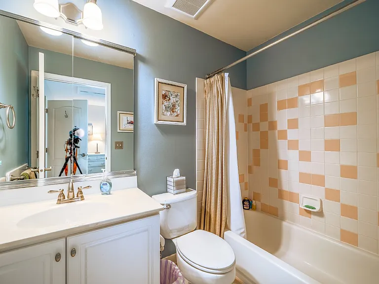 1115 Amanda Dr — Photo 13