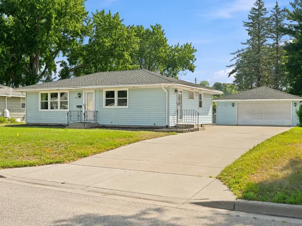 1148 Aurora Ave, Saint Paul Park, MN 55071