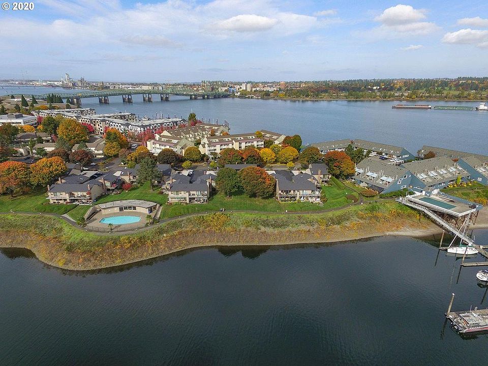 1st image of 220 N Hayden Bay Dr