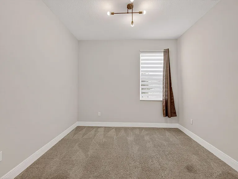 10916 SW Robbia Way — Photo 18