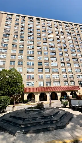 4300 W Ford City Dr Photo 1
