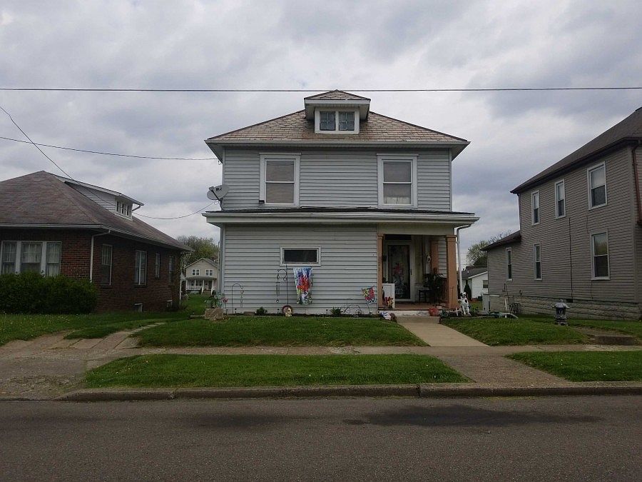 1st image of 723 Brown St