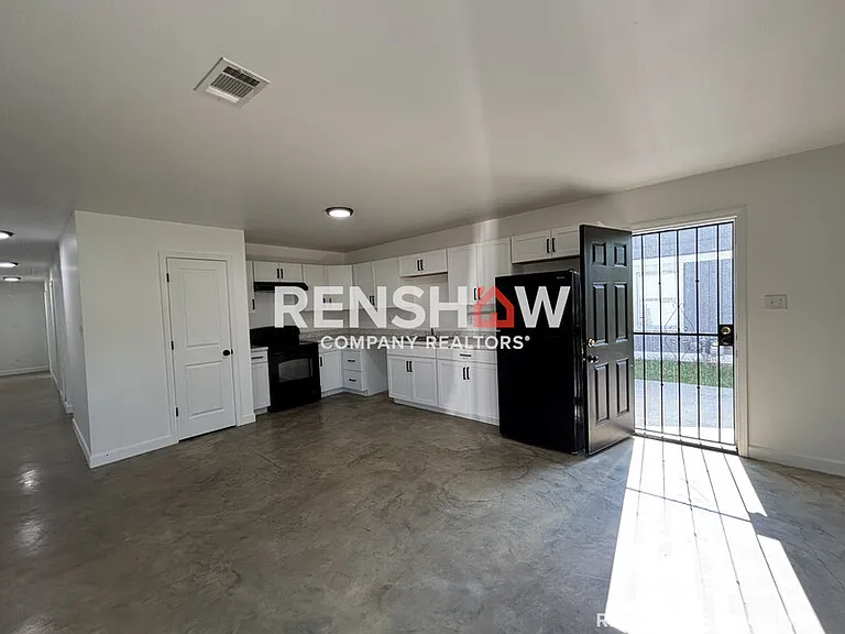 315 Glencoe Rd — Photo 7