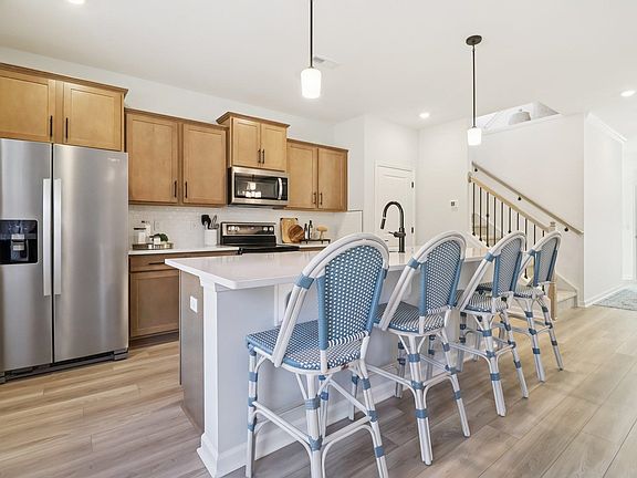 4th image of 704 Bramble Way Lot 38 Makenzie-II