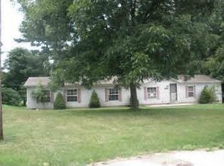 227 W 3rd St, Warren, IN 46792