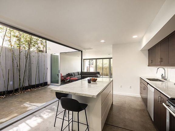 2nd image of 4288 Perlita Ave