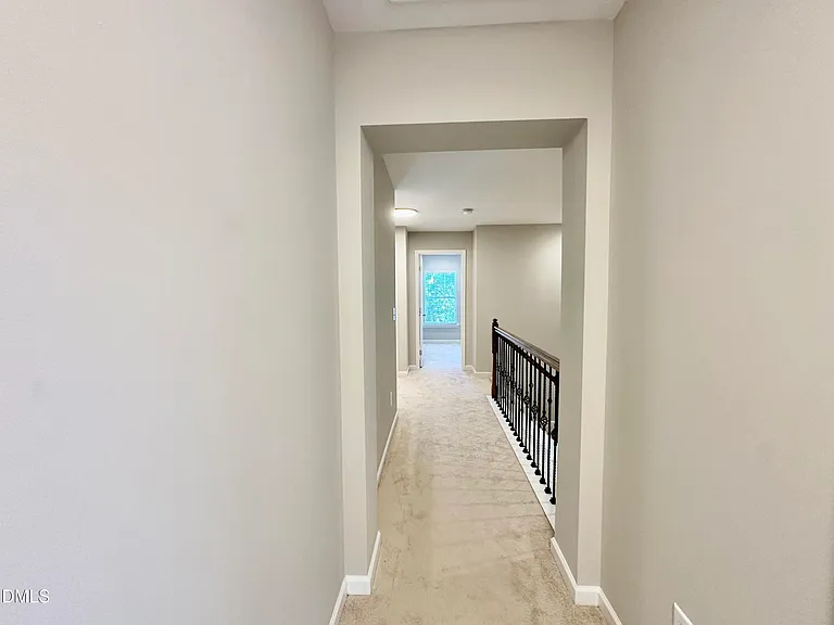 323 Longchamp Ln — Photo 24