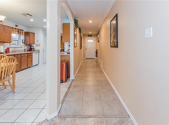 5th image of 174 Jim Miller Dr