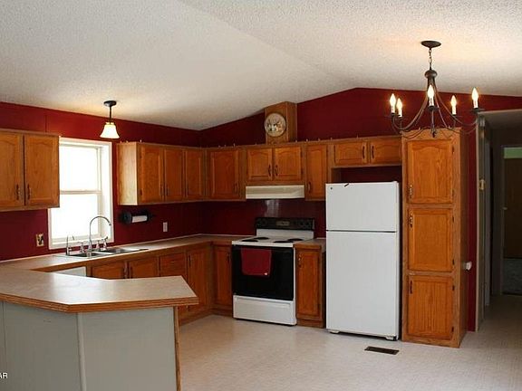 4th image of 2705 Golden Gate Ave SE