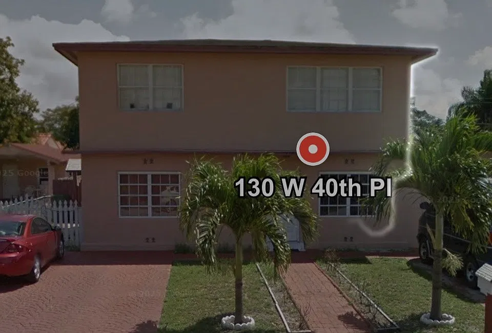130 W 40th Pl