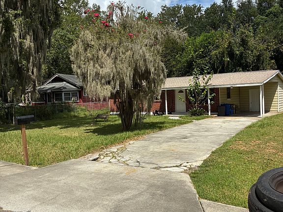 5th image of 5423 Linda Ln