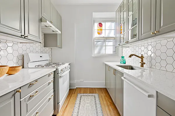 Sold by Compass | media 12