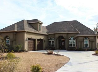 823 Oxbow Dr, Myrtle Beach, SC 29579