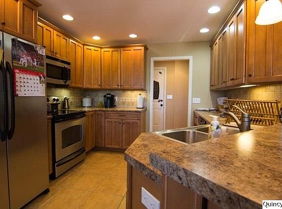 Home for Sale in Quincy, IL $310,000