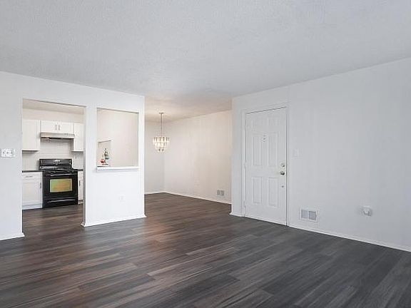 2nd image of 3601 Holman Ct