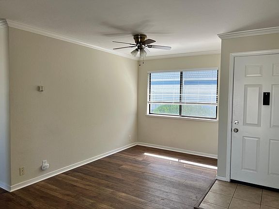 4th image of 391 N 6th St APT D