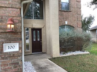 100 Bowstring Bnd, Bastrop, TX 78602