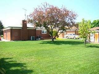 2nd image of 2915 Teasdale Dr