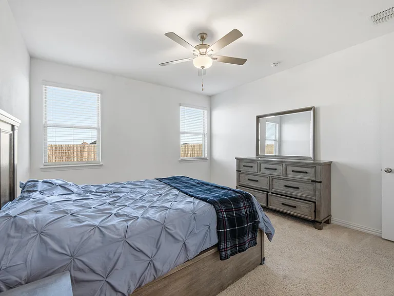 216 Post Oak St — Photo 29