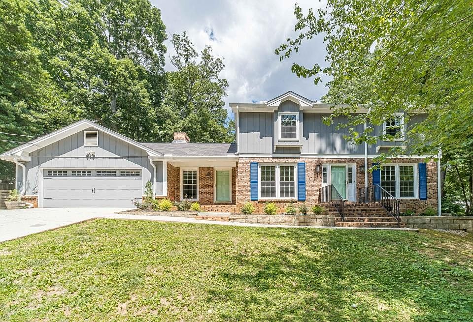 1st image of 1956 Crescent Dr