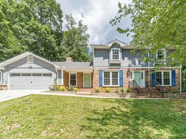 1956 Crescent Dr, Snellville, GA 30078
