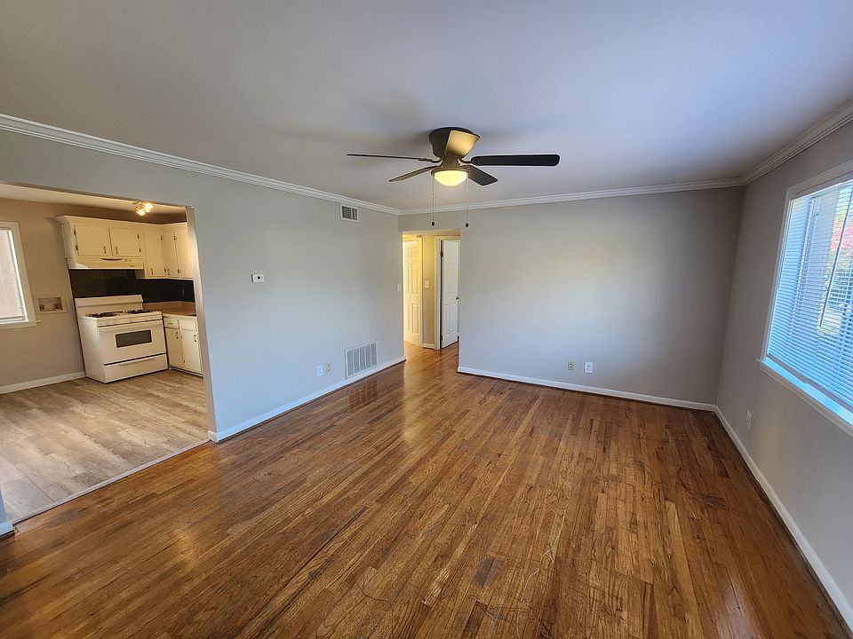 1st image of 170 W Peachtree St #2