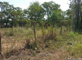 1622 Rosa St #3, San Antonio, TX 78221