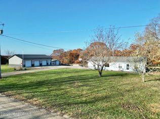 5844 McNeal Dr, Syracuse, MO 65354