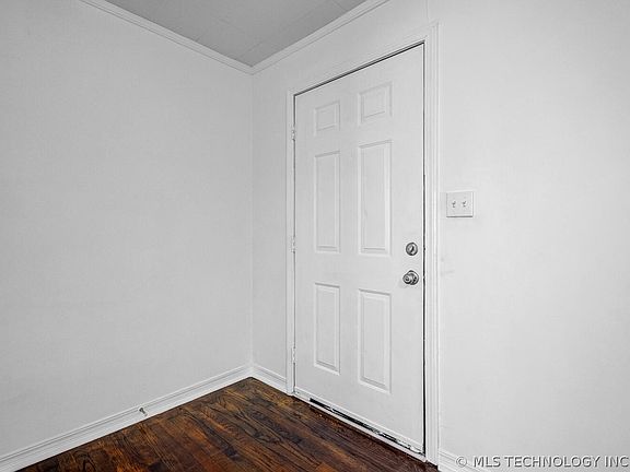 4th image of 708 N New Haven Ave