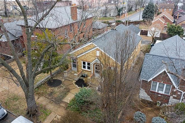 1st image of 3912 Potomac St