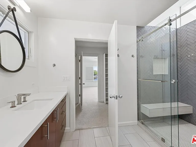 4164 Le Bourget Ave — Photo 41