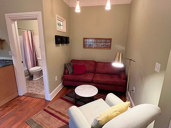 5th image of 147 E Chestnut St APT 6