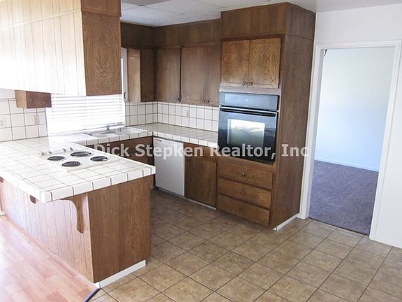 5th image of 9671 Bowie Way