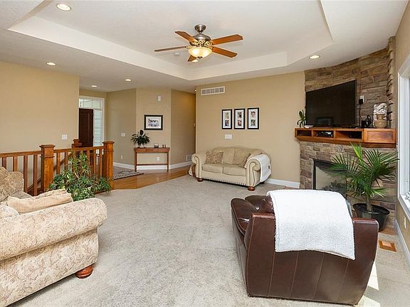 3rd image of 2403 NW Northpark Dr