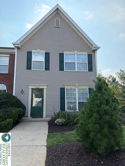 2 bed, 2.5 bath, 1680 sqft, $2,500 — Photo 2