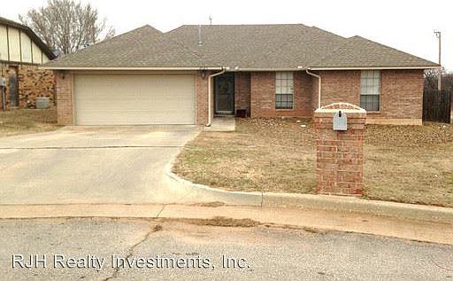 1st image of 8625 Honeylocust Dr