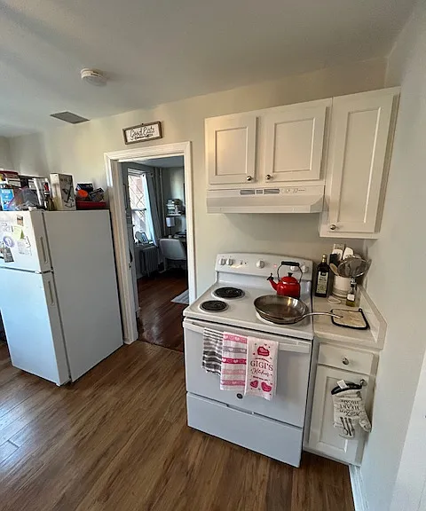220 Hanover St #28 — Photo 35